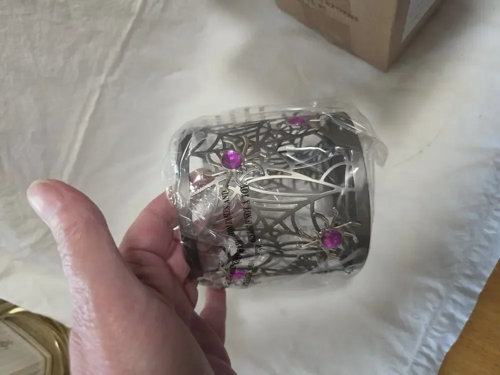 Yankee Candle Purple - Gem Spiders Metal Candle Holder - Halloween 2025